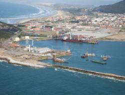 Porto de Imbituba bate recorde na movimentação de contêiners